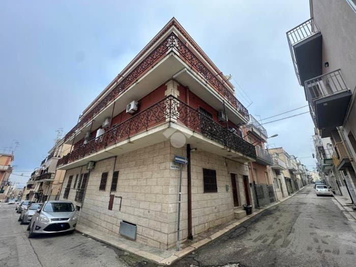 Appartamento trilocale in vendita in Vico prevosto francesco paolo nicolai, Centro, Canosa di Puglia