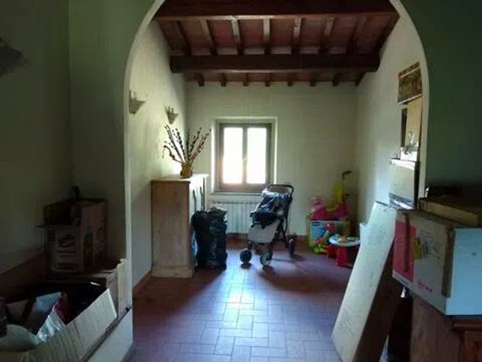 Casa con 6 locali in vendita in Frazioni Collinari, Montevarchi