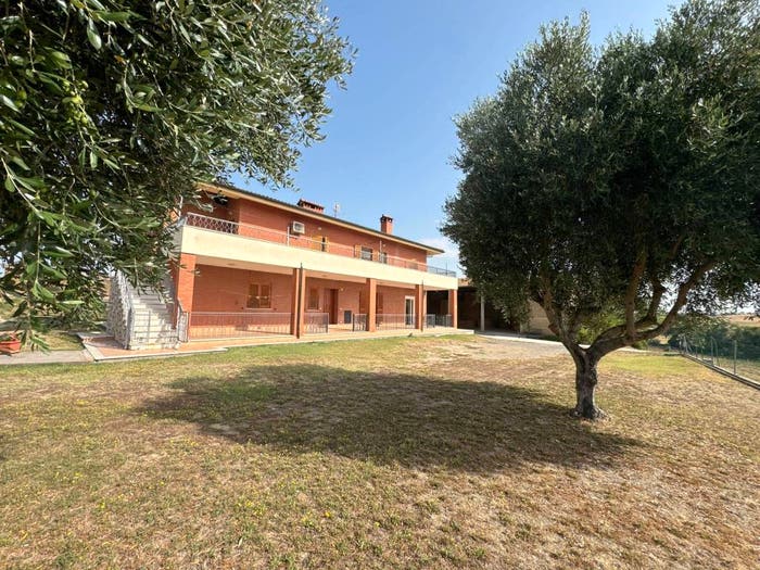 Casa con 6 locali in vendita in Via Andrea Torresani, Tragliata Tragliatella, Fiumicino