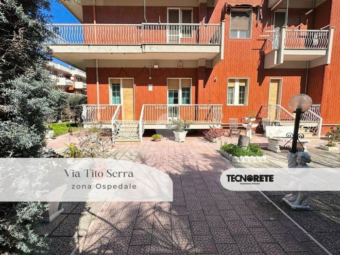 Appartamento quadrilocale in vendita in Via T Serra, Provincia Nuova Ospedale, Foggia