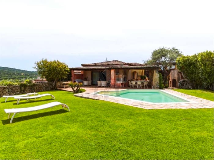 Casa con 6 locali in vendita in Via Pablo Picasso, Palau
