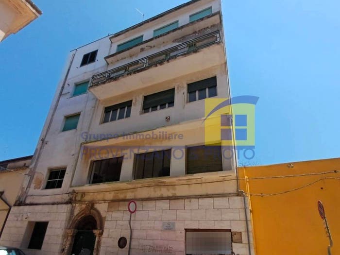 Appartamento trilocale in vendita in Via San Nicolicchio, Centro Storico, Brindisi