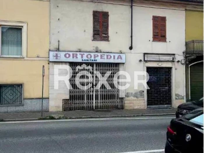 Appartamento trilocale in vendita in Via Emilia, Centro, Casteggio