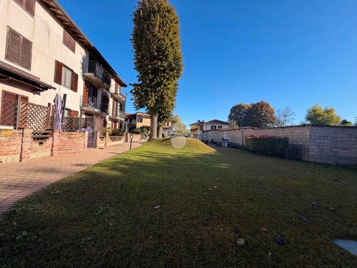 Appartamento trilocale in vendita in VIA BORGO SAN SIRO, Parasacco, Zerbolò
