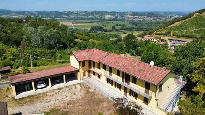 Casa con 6 locali in vendita in Frazione San Marzanotto, San Marzanotto Piana, Asti