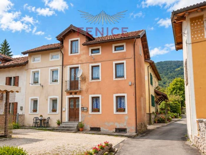 Appartamento in vendita in Via Ernesto Pietriboni, Centro, Belluno
