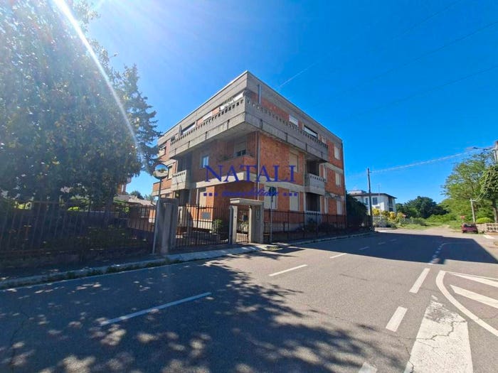 Appartamento trilocale in vendita in Via Monastero, Centro, Cairate