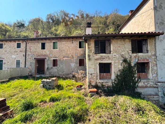 Casa trilocale in vendita in Centro, Villaga