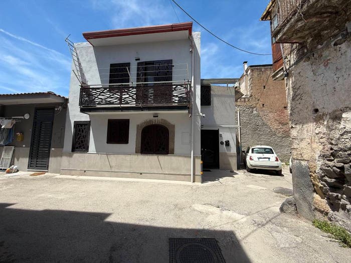 Casa bilocale in vendita in Via Bologna, Castello di Cisterna