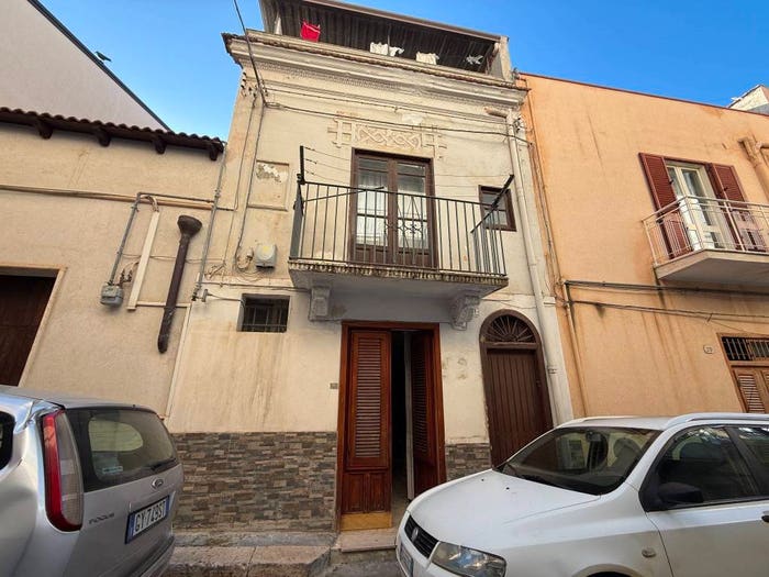 Casa con 6 locali in vendita in Via Ellera, Centro, Alcamo