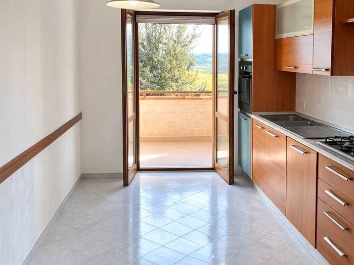 Appartamento con 6 locali in vendita in Via Giuseppe Spataro, Centro, Lanciano