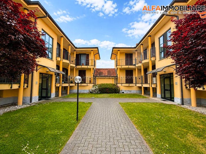 Appartamento trilocale in vendita in Via Sandro Pertini, Sozzago
