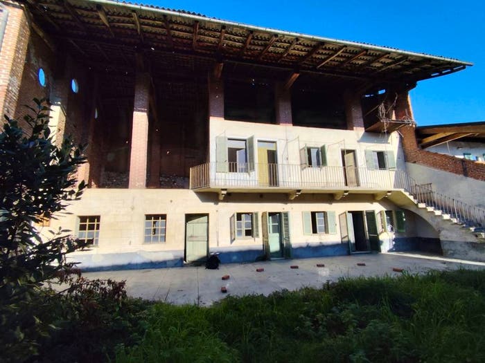 Casa con 6 locali in vendita in Via principe tommaso angolo via principe di napoli, Foglizzo