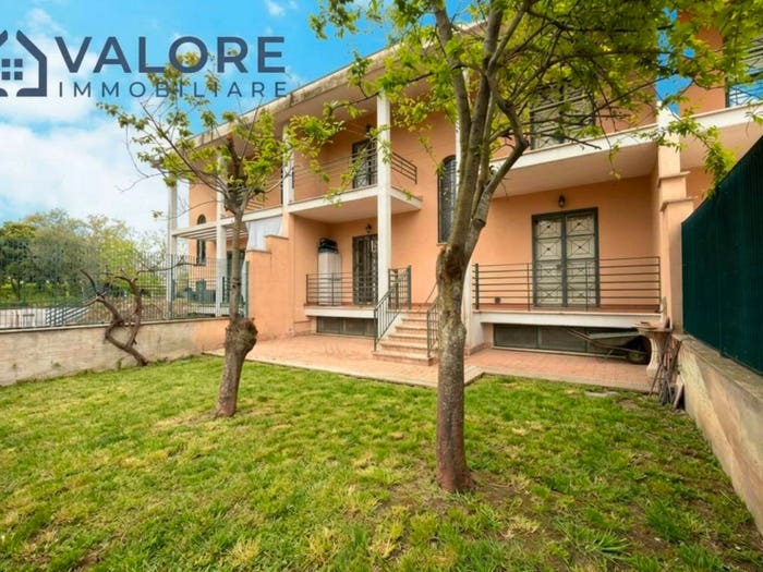 Casa con 6 locali in vendita in Via di Casal Boccone, Casal Boccone, Roma