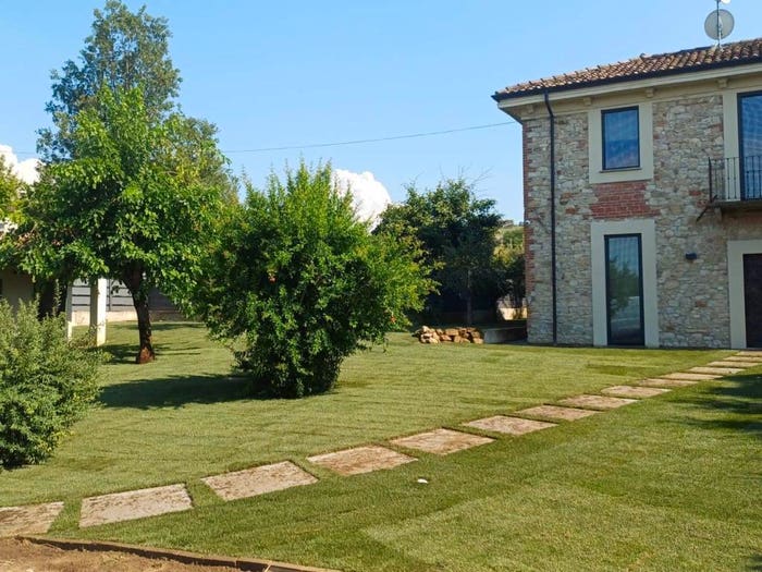 Casa con 6 locali in vendita in Momeliano, Gazzola