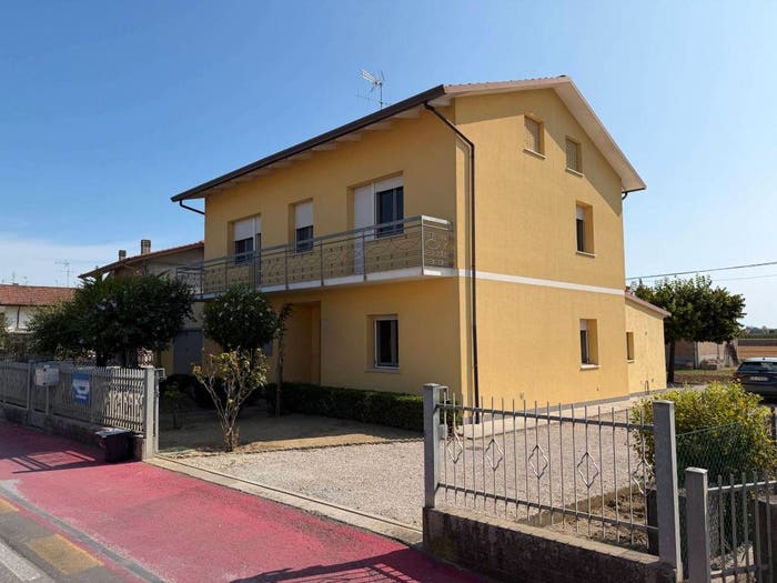 Casa con 6 locali in vendita in Sala, Cesenatico