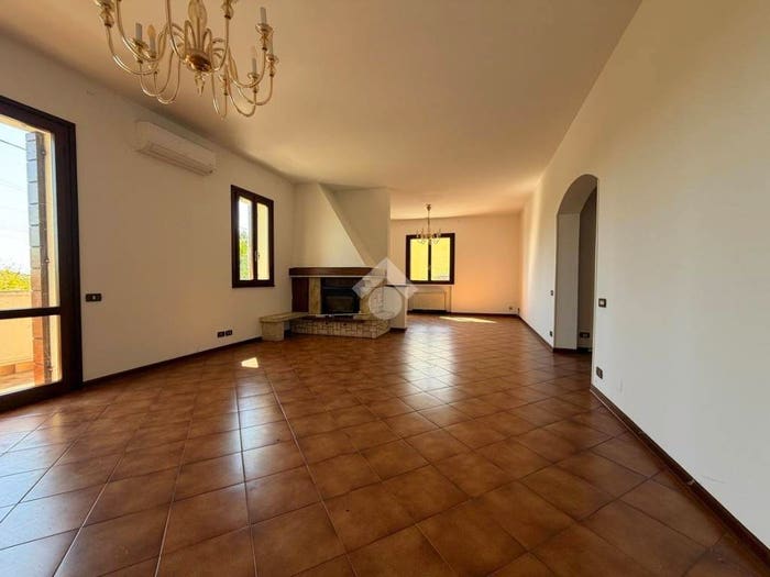 Appartamento trilocale in vendita in Via villafranca, Zona industriale, Piazzola sul Brenta