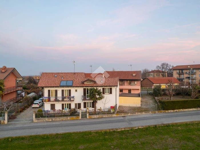 Casa con 6 locali in vendita in via Saluzzo, Costiglione Saluzzo, Costigliole Saluzzo