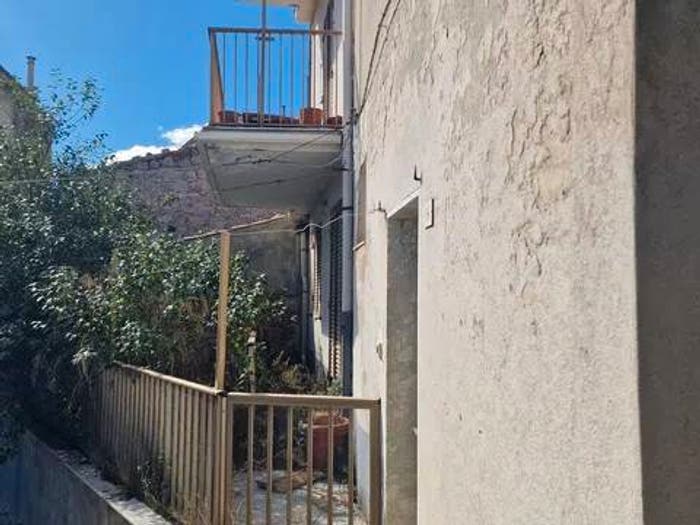 Casa con 6 locali in vendita in Via Dei Vespri, Giarratana