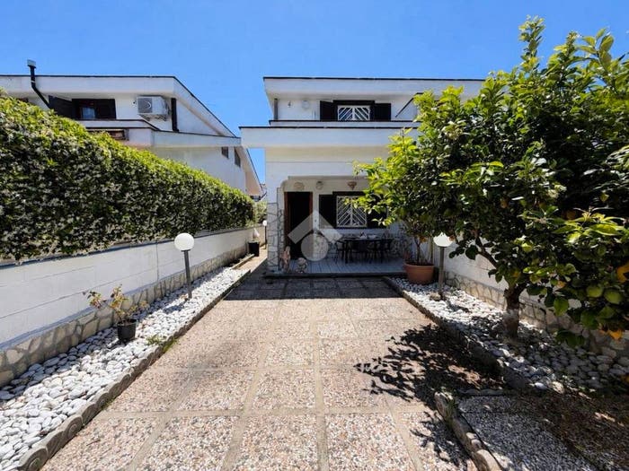 Casa quadrilocale in vendita in Viale Nuova California, Tor San Lorenzo Nuova California, Ardea
