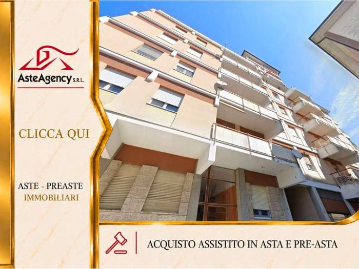 Appartamento quadrilocale in vendita in Via Giuseppe Tominz, Centro, Gorizia
