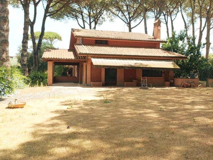 Casa con 6 locali in vendita in Via Appia Nuova, Castagnole Due Santi, Marino