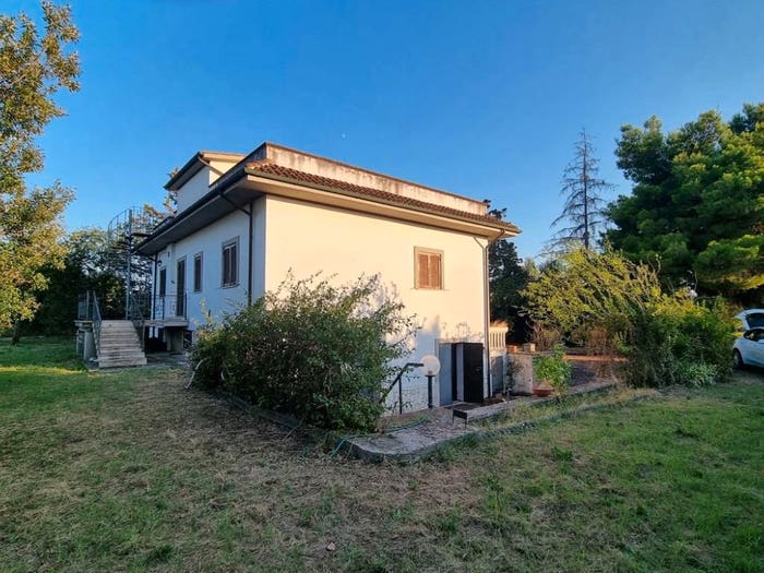 Casa con 5 locali in vendita in Via Colle dei Pozzi, Gallicano nel Lazio