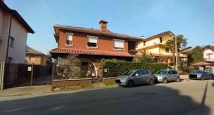 Appartamento trilocale in vendita in Via Thaon De Revel, Centro, Parabiago