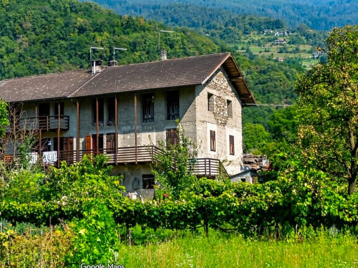 Appartamento trilocale in vendita in Via Ceola, Roncegno Terme