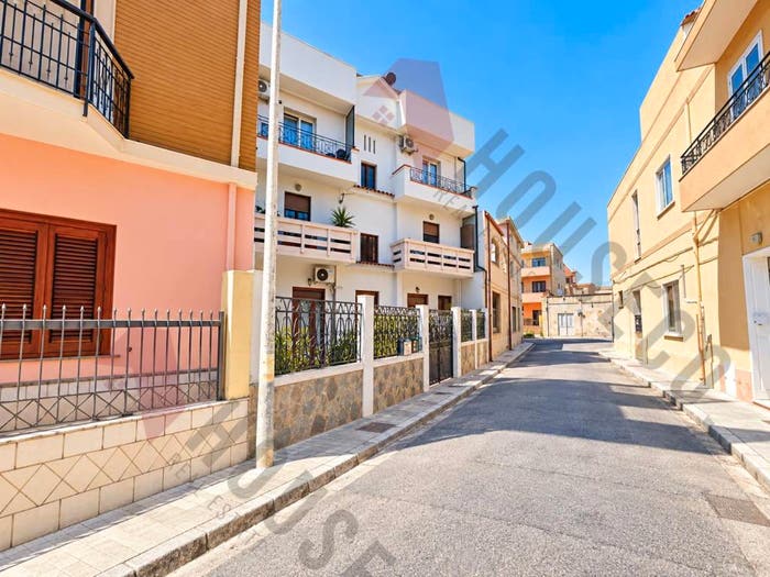Appartamento trilocale in vendita in Via San Salvatore, Quartu, Quartu Sant'Elena