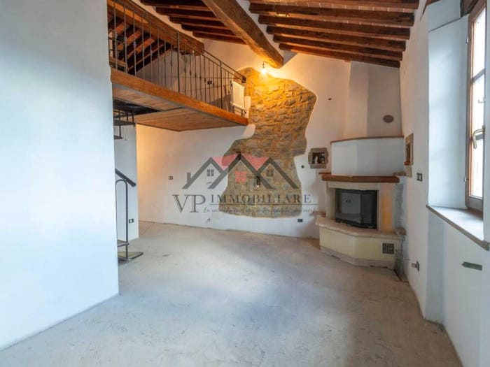 Appartamento quadrilocale in vendita in Castelnuovo di Val di Cecina, Centro
