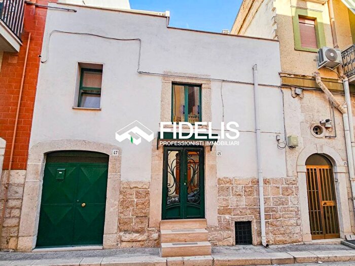 Casa trilocale in vendita in Via Trimoggia, Santa Maria Vetere, Andria