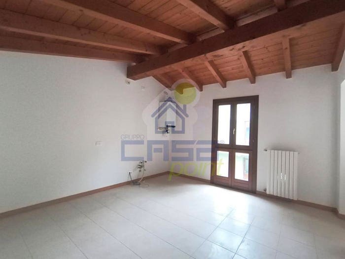 Appartamento trilocale in vendita in VIA MENTANA, Piadena, Piadena Drizzona