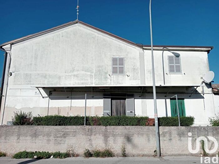 Casa con 5 locali in vendita in Strada san vitale, Centro, San Costanzo