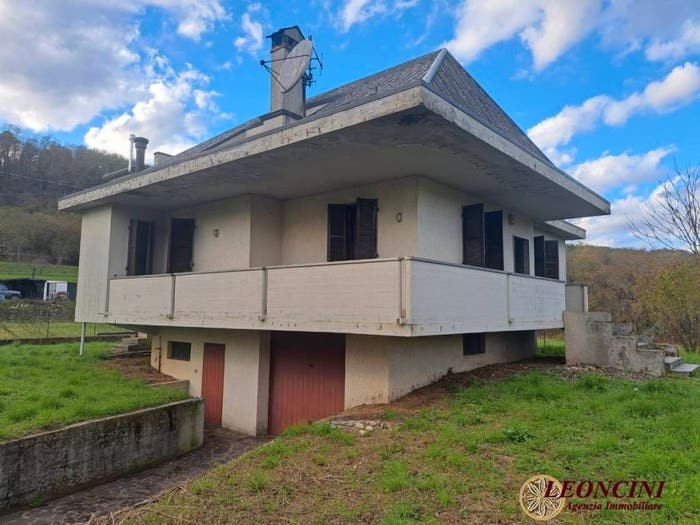 Casa con 6 locali in vendita in Via Teglia, Pontremoli