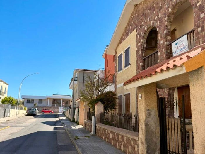 Appartamento con 5 locali in vendita in Via Vilafranca del Penedes, Mercede Calabona, Alghero