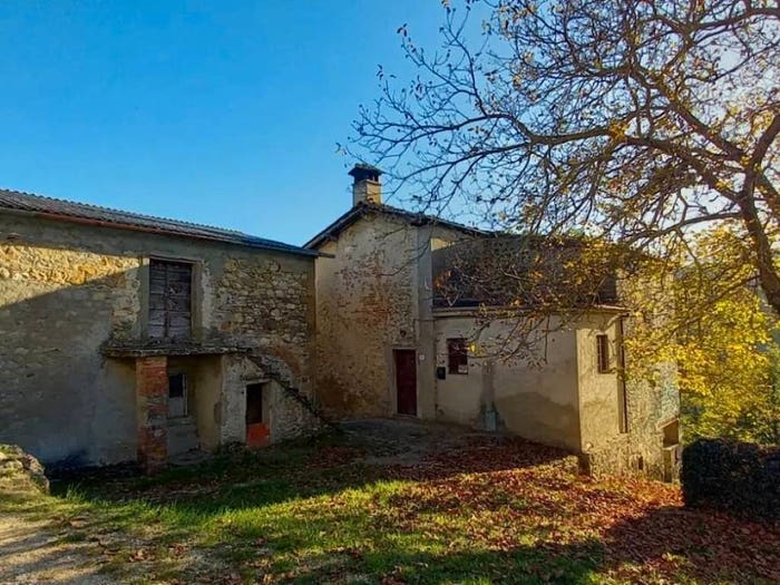 Casa con 6 locali in vendita in Strada Regionale Della Consuma No Number, Pratovecchio e Stia