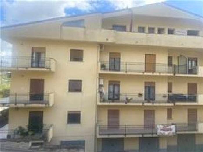 Appartamento in vendita in Via GIORGIO CASTRIOTA SKANDERBEG SNC, Lungro