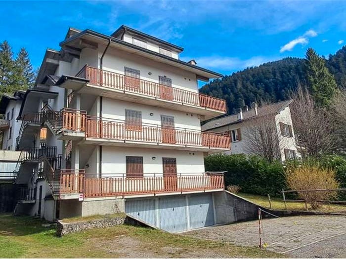 Appartamento quadrilocale in vendita in via coren, Piazzatorre
