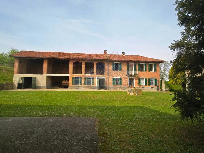 Casa con 6 locali in vendita in Via Briccarello, Cortazzone