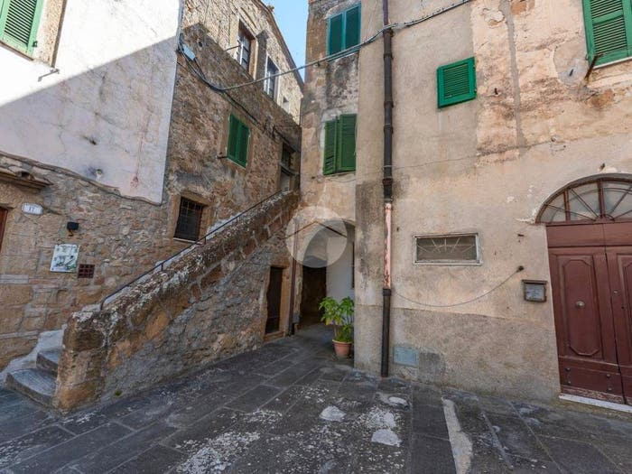 Appartamento bilocale in vendita in Via Santa Chiara, Centro, Pitigliano