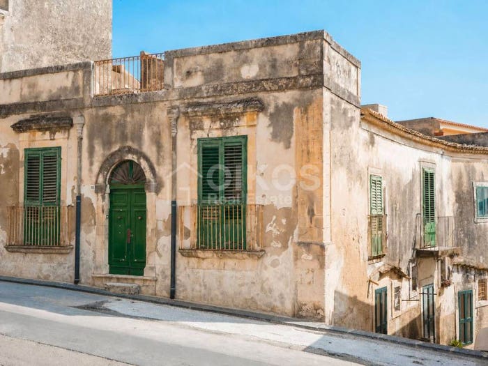 Casa con 6 locali in vendita in VIA XX SETTEMBRE, Centro, Noto