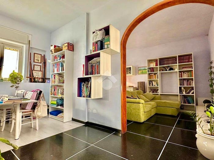 Appartamento con 5 locali in vendita in Via Felice Cavallotti, Novi Ligure