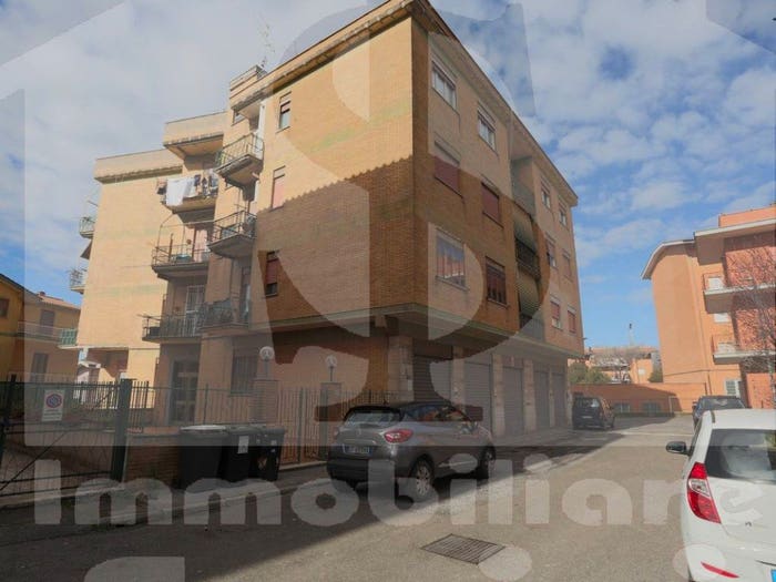 Appartamento bilocale in vendita in Via Enrico De Nicola, Centro, Genzano di Roma