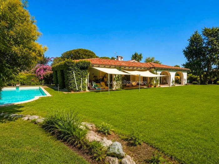 Casa con 6 locali in vendita in La Giustiniana, Roma