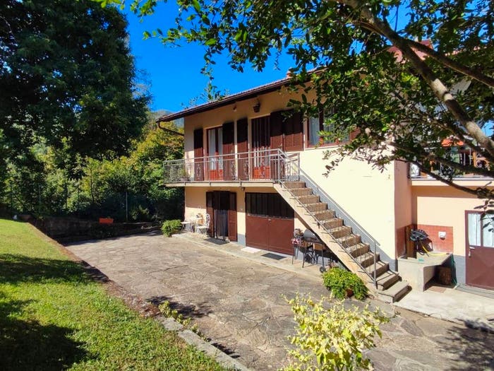 Casa trilocale in vendita in Via Brich Genre, Gambasca