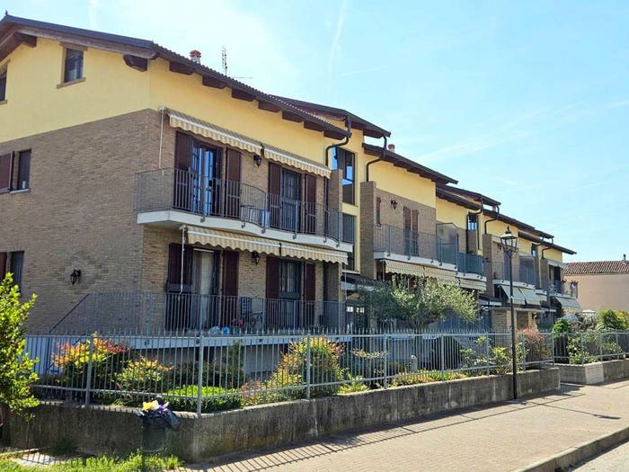 Appartamento con 5 locali in vendita in VIA VIRGINIO BERTA, Centro, Torrazza Piemonte