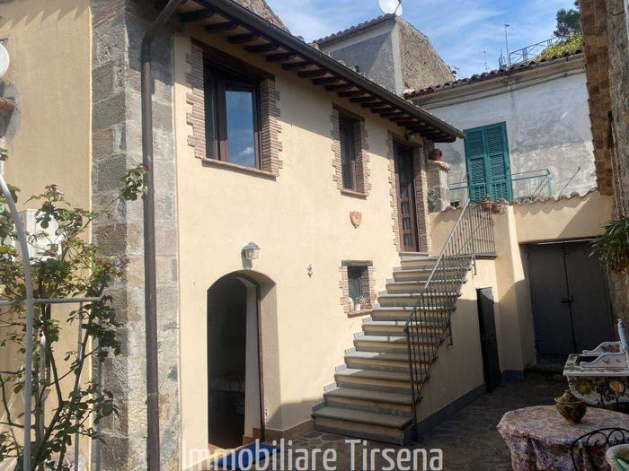 Appartamento bilocale in vendita in Bolsena