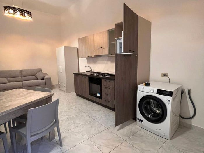 Casa con 6 locali in vendita in Via Sindaco Scordato, Centro, Bagheria