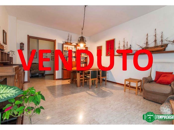 Appartamento trilocale in vendita in Via Giannetto Mattei, Centro, Arese